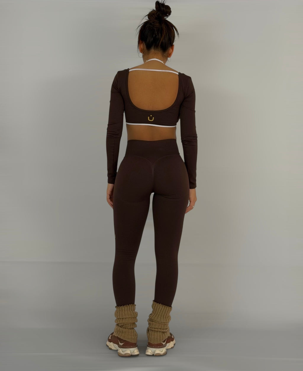 UNIKA Silhouette Top