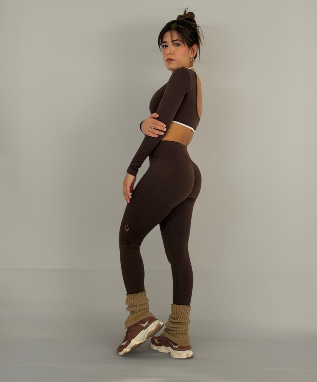 UNIKA Silhouette Top